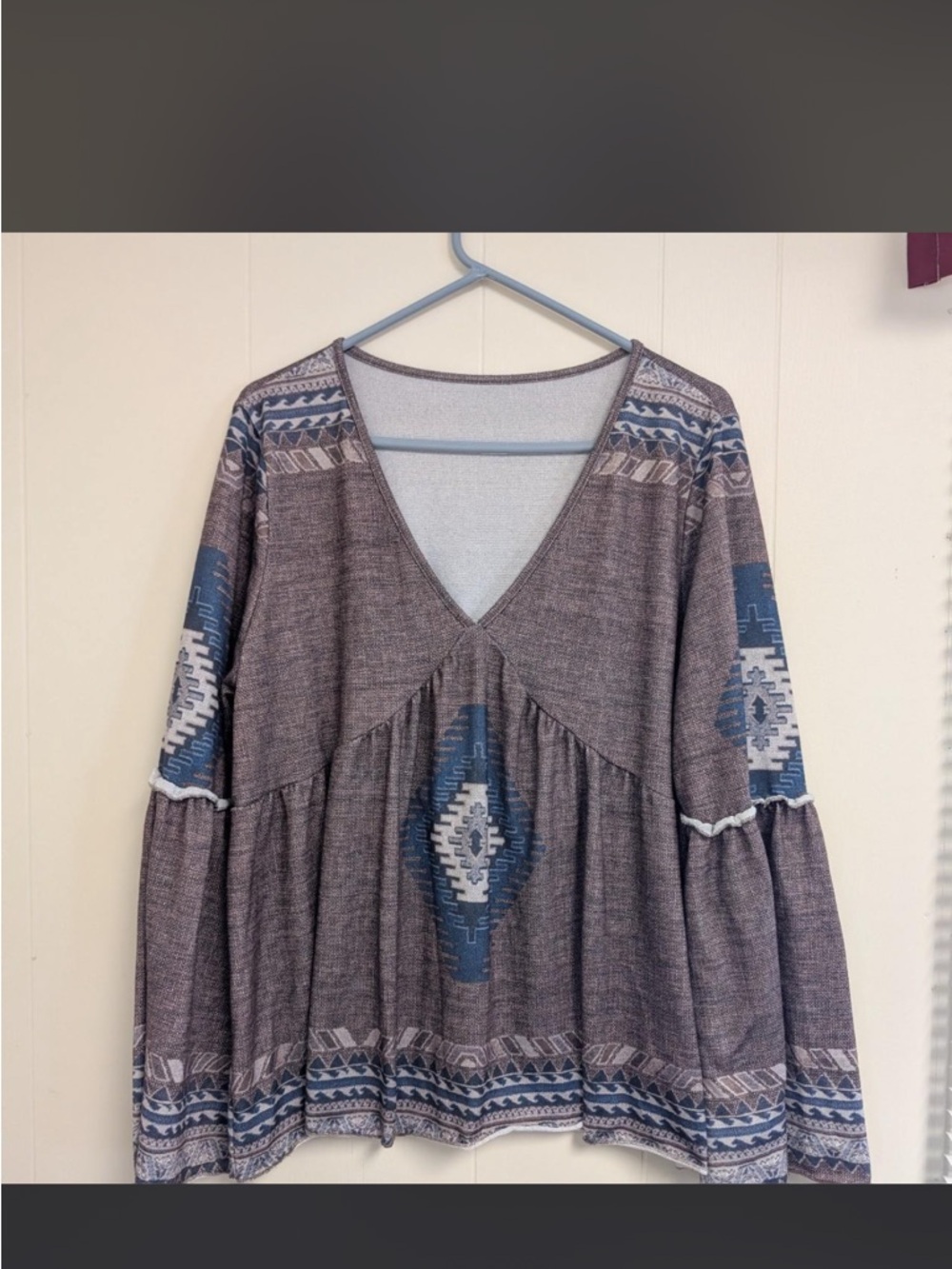 Boho V-Neck Aztec Print Peasant Blouse - Blue Gray